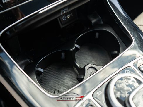 Used 2017 Mercedes-Benz E 300 4MATIC image 33