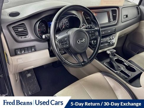 Used 2020 Kia Sedona EX FWD image 13