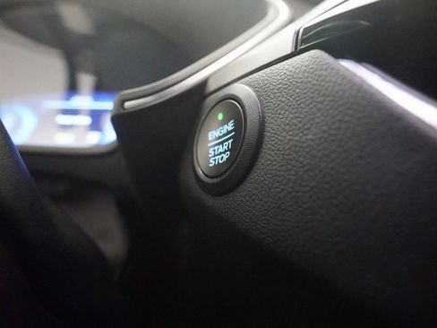 Used 2022 Ford Escape Titanium w/ Class II Trailer Tow Package image 31