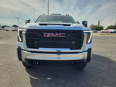 New 2026 GMC Sierra 3500 Pro w/ Convenience Package AWD/4WD image 3