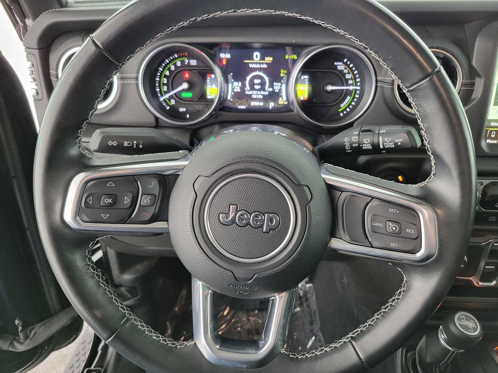 Used 2022 Jeep Wrangler Unlimited Sahara AWD/4WD image 23