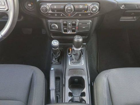 Certified 2022 Jeep Wrangler Unlimited Sport AWD/4WD image 20