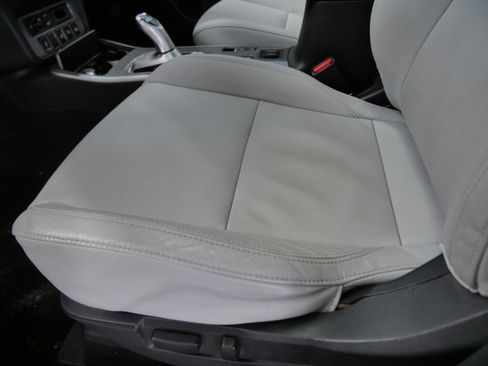 Used 2019 Mitsubishi Outlander GT image 21