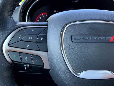 Used 2024 Dodge Durango SXT w/ 3rd Row Seating Group image 44