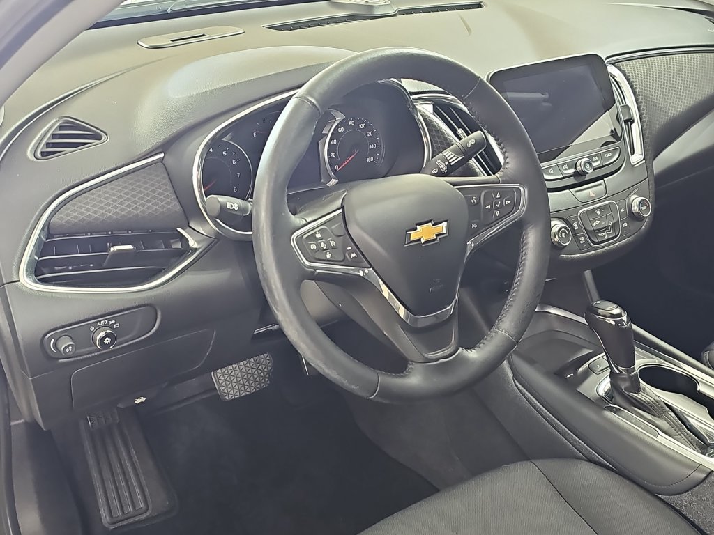 Used 2016 Chevrolet Malibu LT w/ Driver Confidence Package FWD image 19