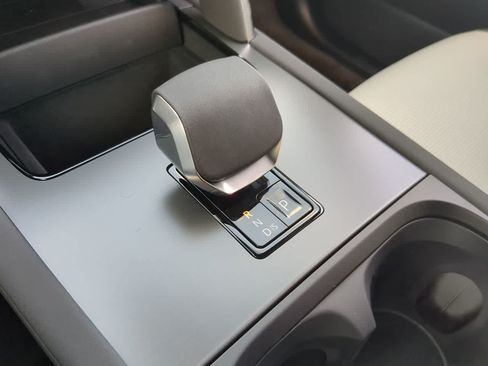 New 2026 Land Rover Discovery Sport Landmark AWD/4WD image 33