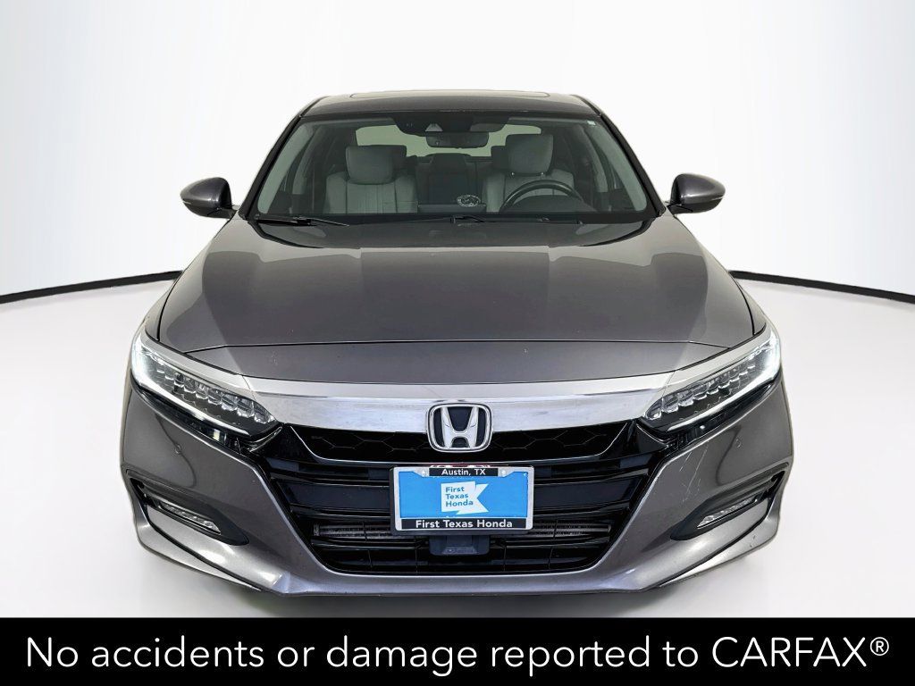 Used 2018 Honda Accord Touring image 2