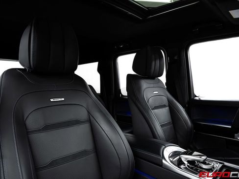 Used 2022 Mercedes-Benz G 63 AMG 4MATIC w/ G Manufaktur Interior Package image 34