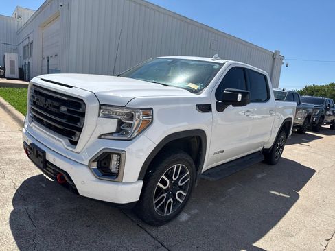 Used 2020 GMC Sierra 1500 AT4 w/ AT4 Premium Package AWD/4WD image 1
