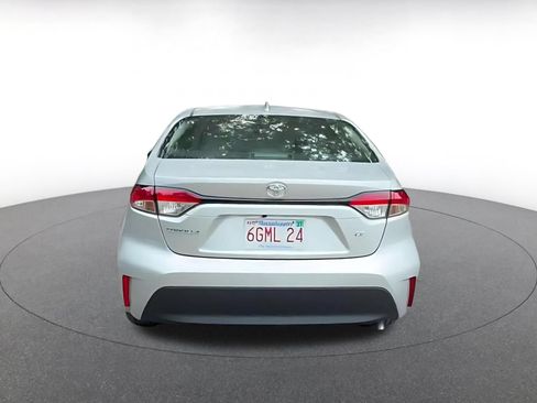 Used 2025 Toyota Corolla LE FWD image 12