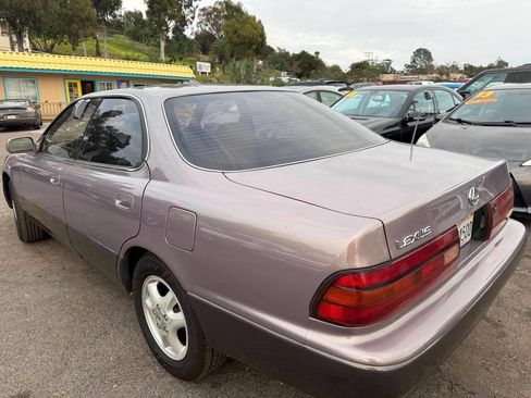 Used 1992 Lexus ES 330 FWD image 6