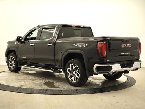 Used 2023 GMC Sierra 1500 SLT w/ SLT Premium Package image 5