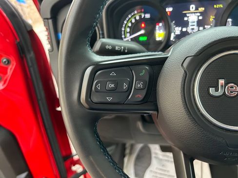Used 2024 Jeep Wrangler Unlimited Rubicon 4xe AWD/4WD image 20
