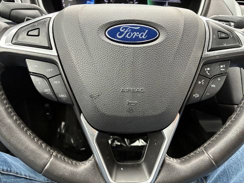 Used 2016 Ford Fusion Titanium image 9