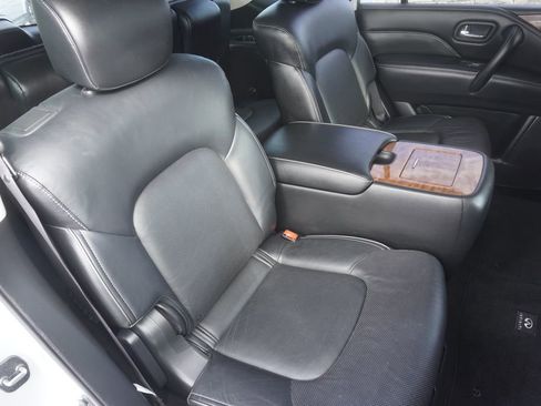 Used 2018 INFINITI QX80 4WD w/ Driver Assistance Package image 27