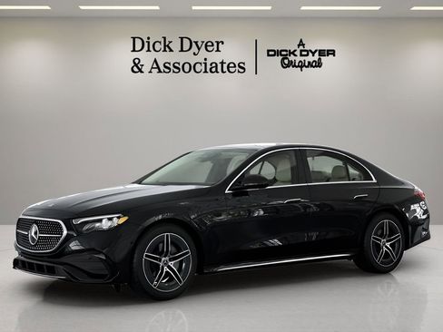 Used 2025 Mercedes-Benz E 350 Sedan image 27