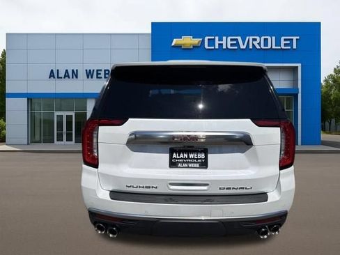 Used 2021 GMC Yukon XL Denali w/ Denali Ultimate Package AWD/4WD image 4