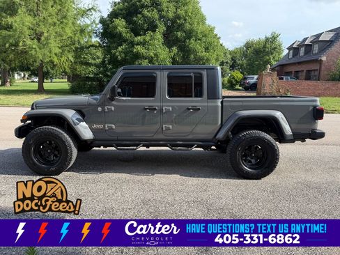 Used 2020 Jeep Gladiator Overland w/ LED Lighting Group AWD/4WD image 8