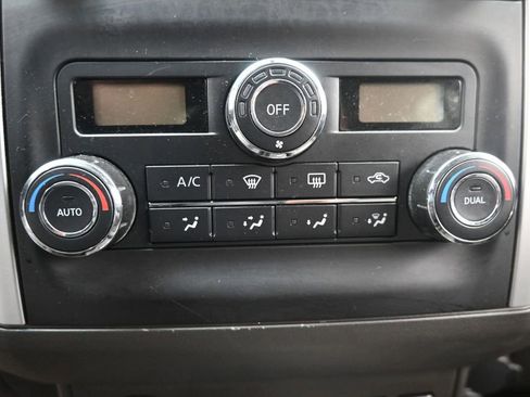 Used 2015 Nissan Frontier PRO-4X w/ Pro-4x Luxury Package AWD/4WD image 16