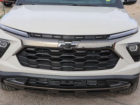 New 2026 Chevrolet TrailBlazer ACTIV w/ Driver Confidence Package image 2