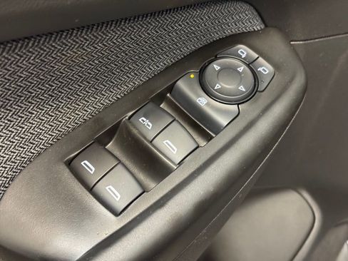 Used 2022 Chevrolet TrailBlazer LT w/ Convenience Package image 9