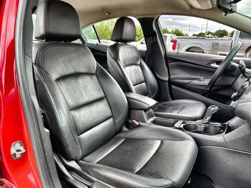 Used 2017 Chevrolet Cruze Premier FWD image 23