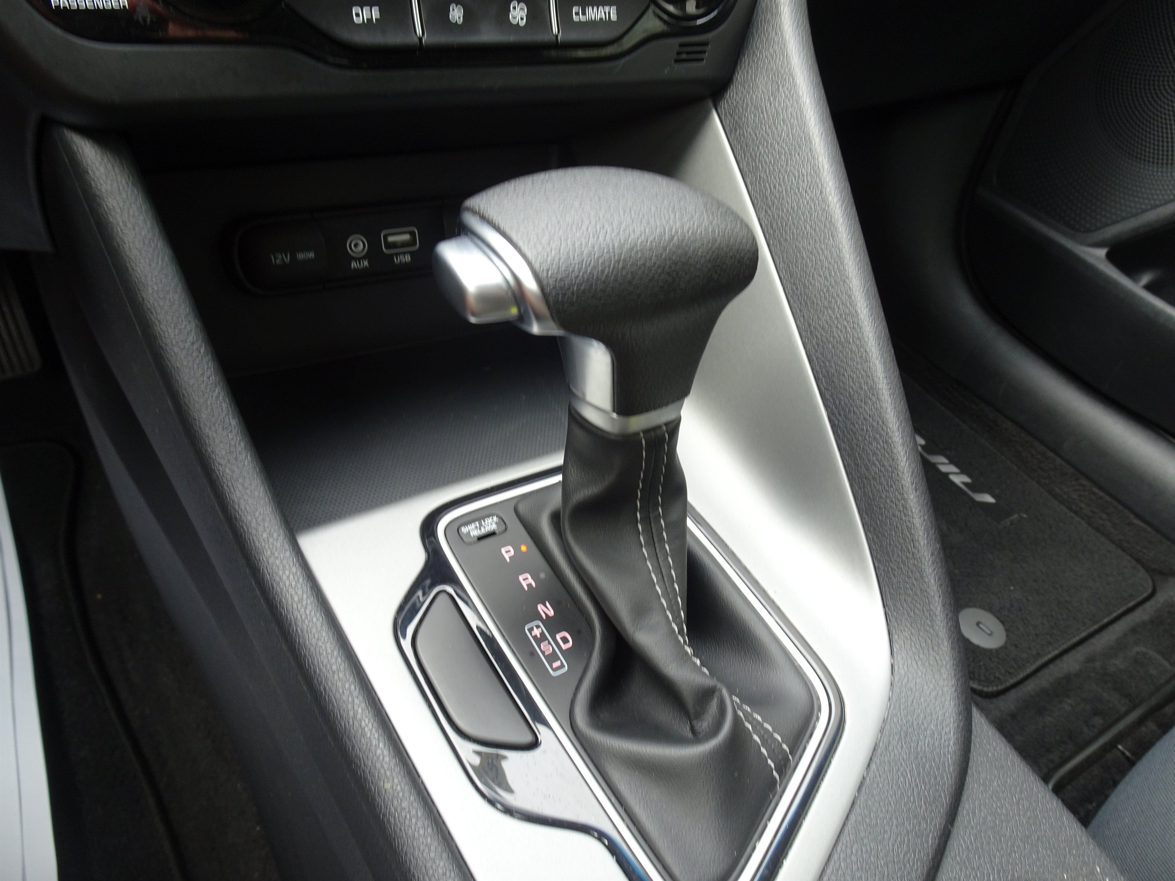 Used 2019 Kia Niro LX FWD image 15