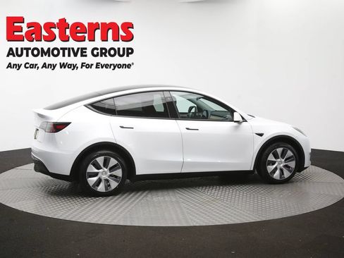 Used 2023 Tesla Model Y Long Range AWD/4WD image 39