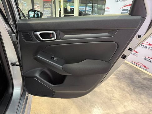 Used 2025 Honda Civic Sport image 40