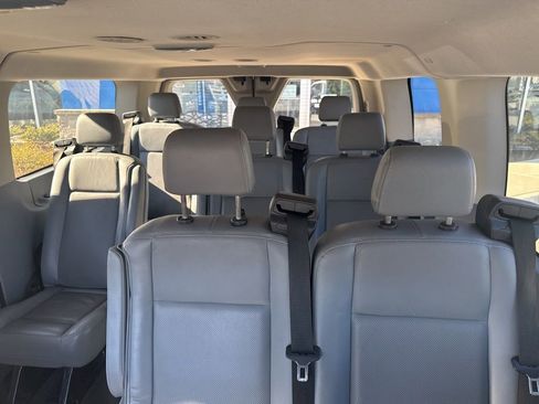 Used 2017 Ford Transit 150 XLT image 12