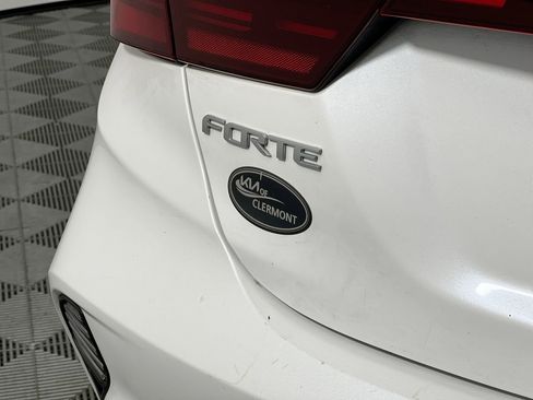 Certified 2024 Kia Forte GT-Line FWD image 5