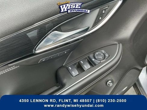 Used 2022 Buick Envision Essence w/ Technology Package I FWD image 17