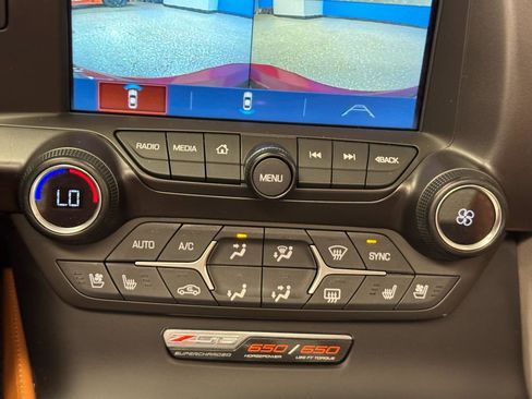 Used 2018 Chevrolet Corvette Z06 image 16