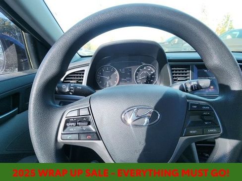 Used 2018 Hyundai Elantra SE w/ SE Connectivity Package 04 image 23
