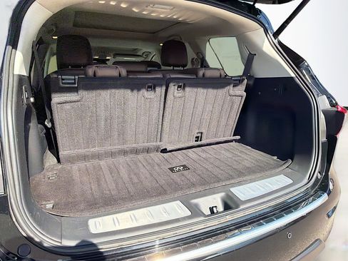 Used 2015 INFINITI QX60 Base w/ Deluxe Touring Package image 12