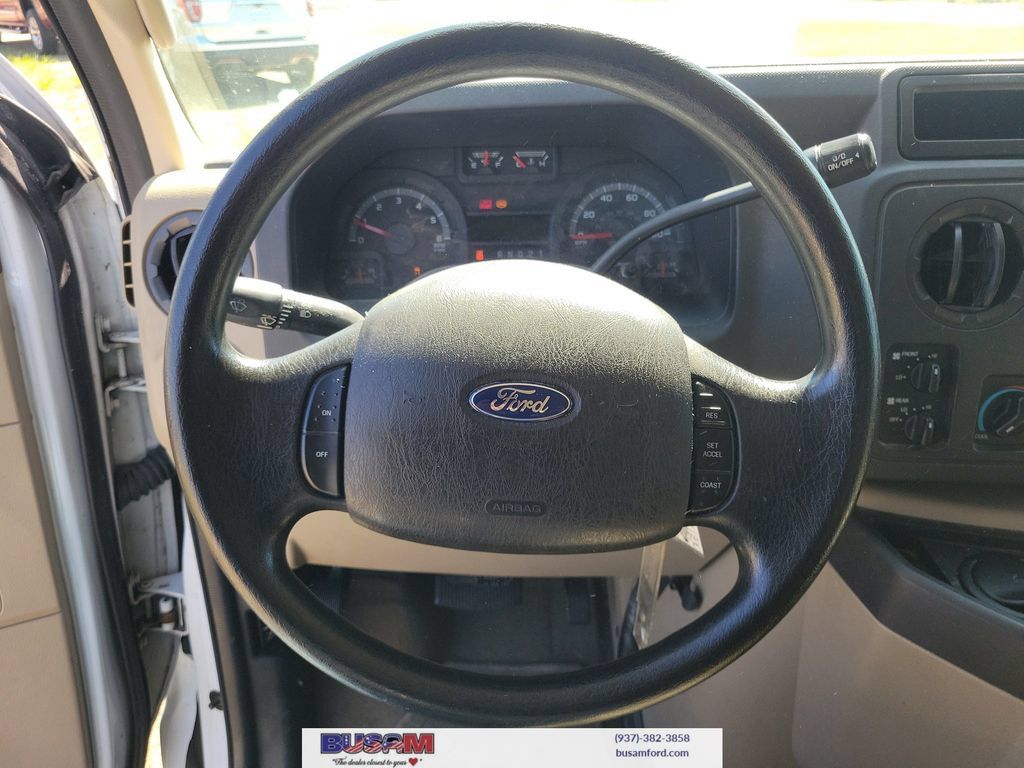 Used 2009 Ford E-350 and Econoline 350 XLT RWD image 21