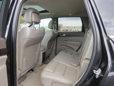 Used 2012 Jeep Grand Cherokee Laredo image 31