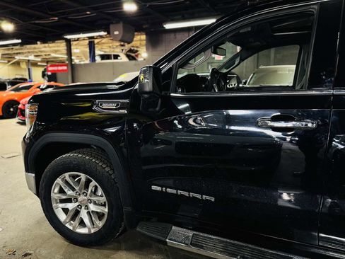 Used 2022 GMC Sierra 1500 SLT w/ SLT Premium Plus Package AWD/4WD image 11