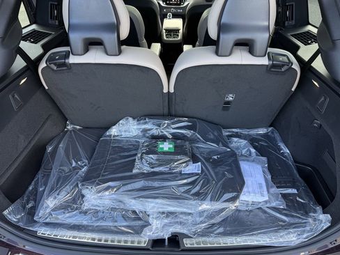 New 2026 Volvo XC90 B5 Ultra w/ Lounge Package image 14