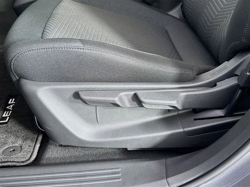 New 2026 Nissan Leaf image 19