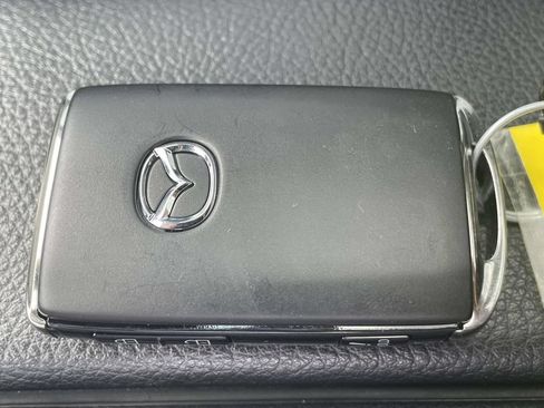 Used 2021 Mercedes-Benz GLS 450 4MATIC image 36