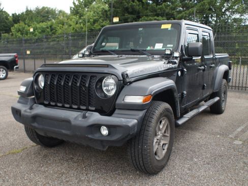 Used 2020 Jeep Gladiator Sport w/ Quick Order Package 24S AWD/4WD image 1