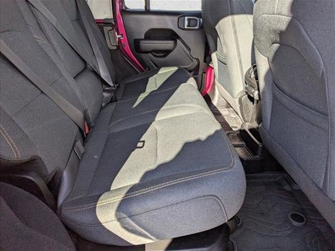 Used 2024 Jeep Wrangler Willys image 17