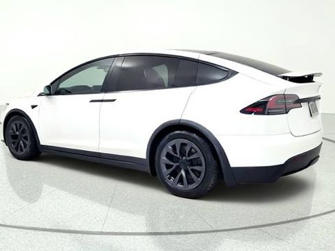 Used 2023 Tesla Model X AWD/4WD image 6