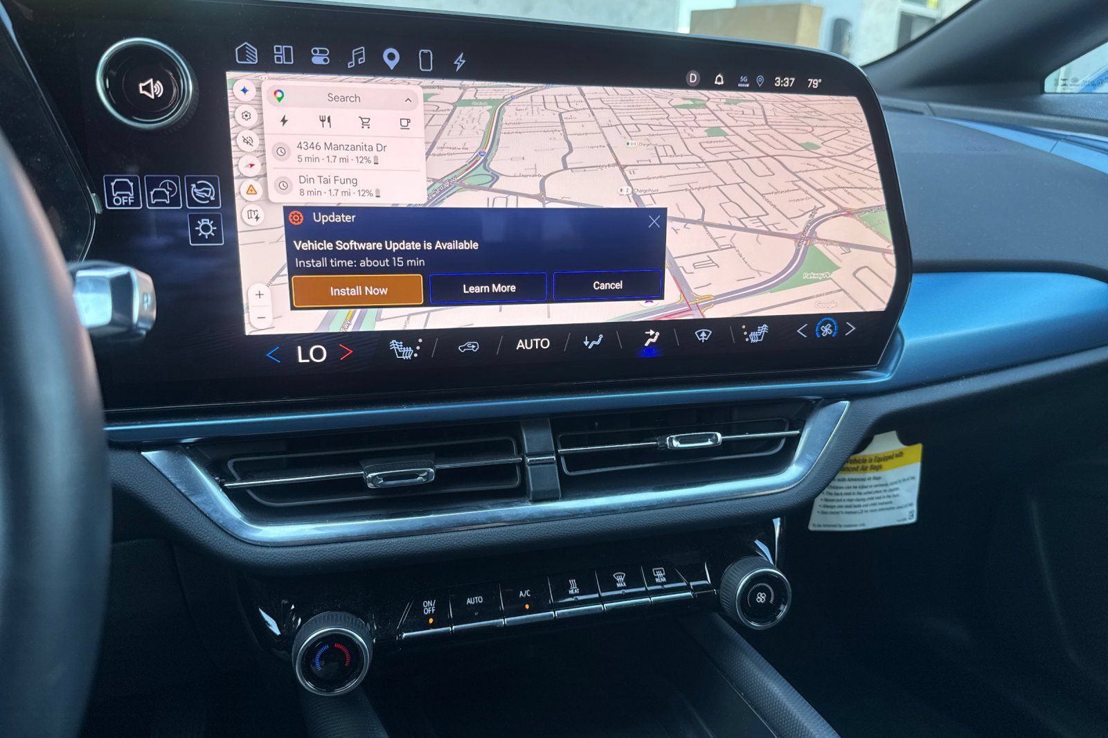 Used 2024 Chevrolet Equinox EV LT FWD image 27