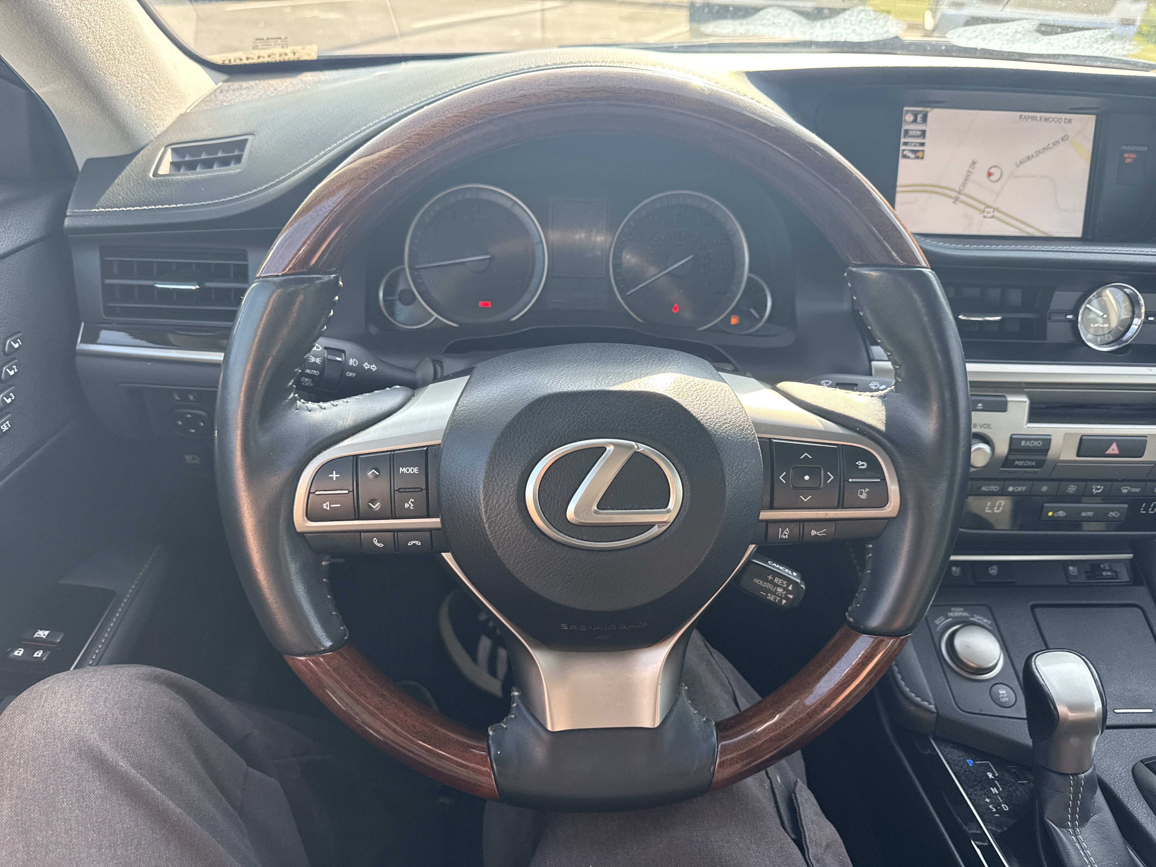 Used 2018 Lexus ES 350 w/ Navigation System Package FWD image 18