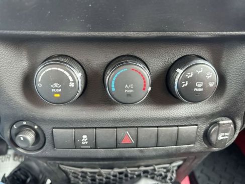 Used 2012 Jeep Wrangler Sport image 17