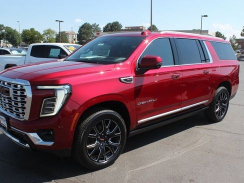 New 2025 GMC Yukon XL Denali w/ Sun & Power Step Package image 12