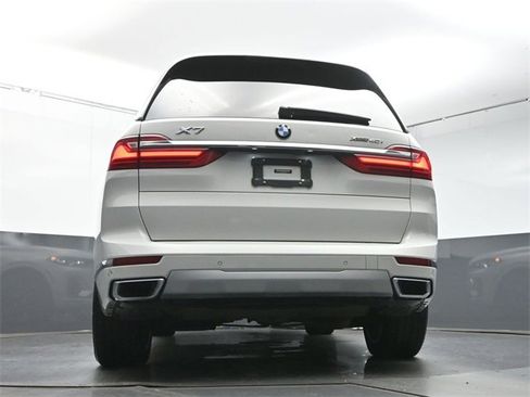 Used 2021 BMW X7 xDrive40i image 38