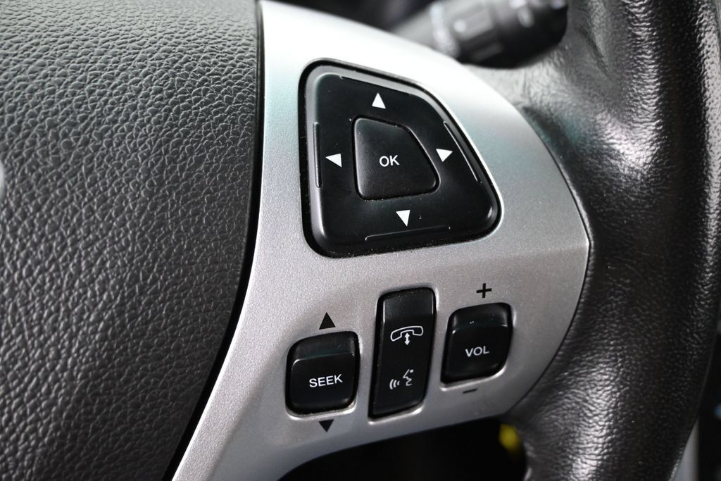 Used 2013 Ford Explorer XLT AWD/4WD image 30